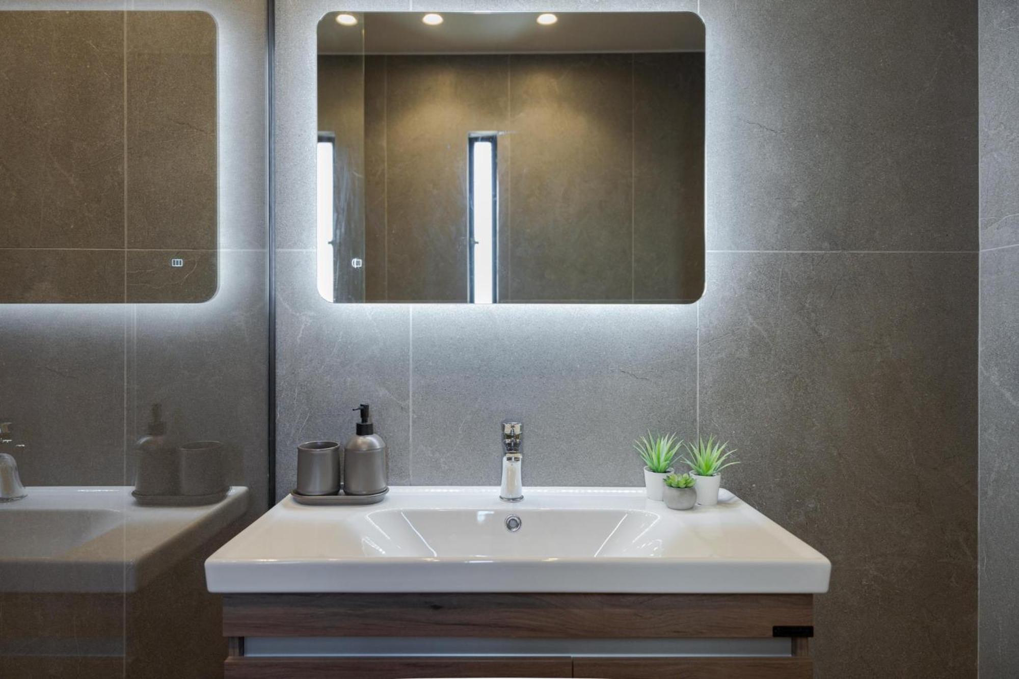 Aria Luxury Apartment Patras Esterno foto